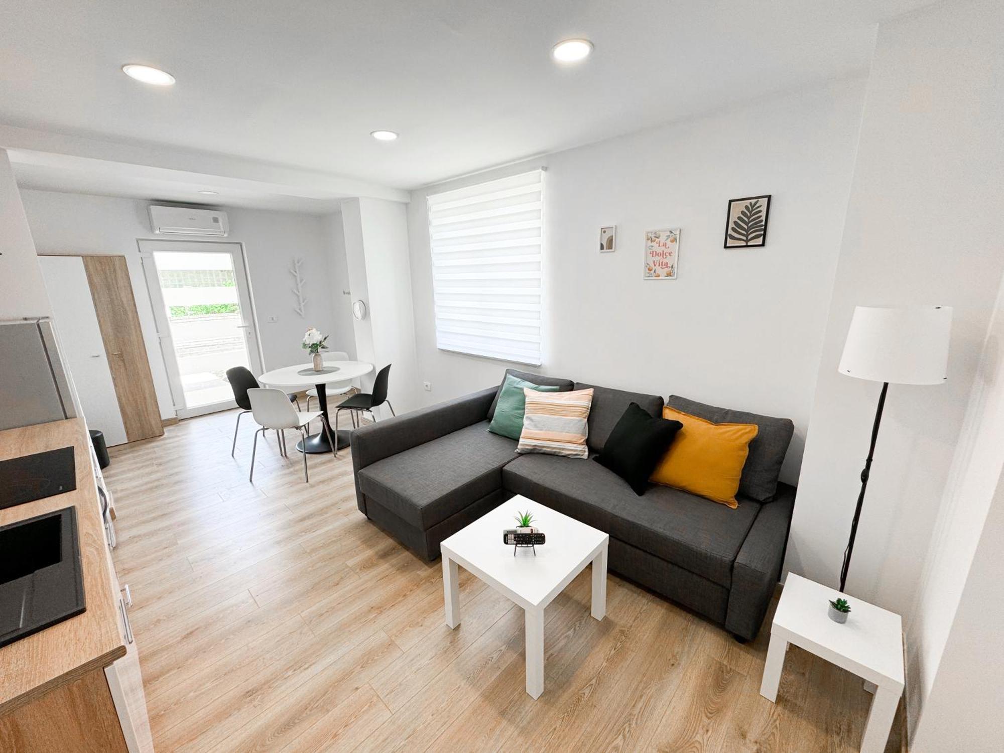 The Pinot'S Apartments Koper Extérieur photo