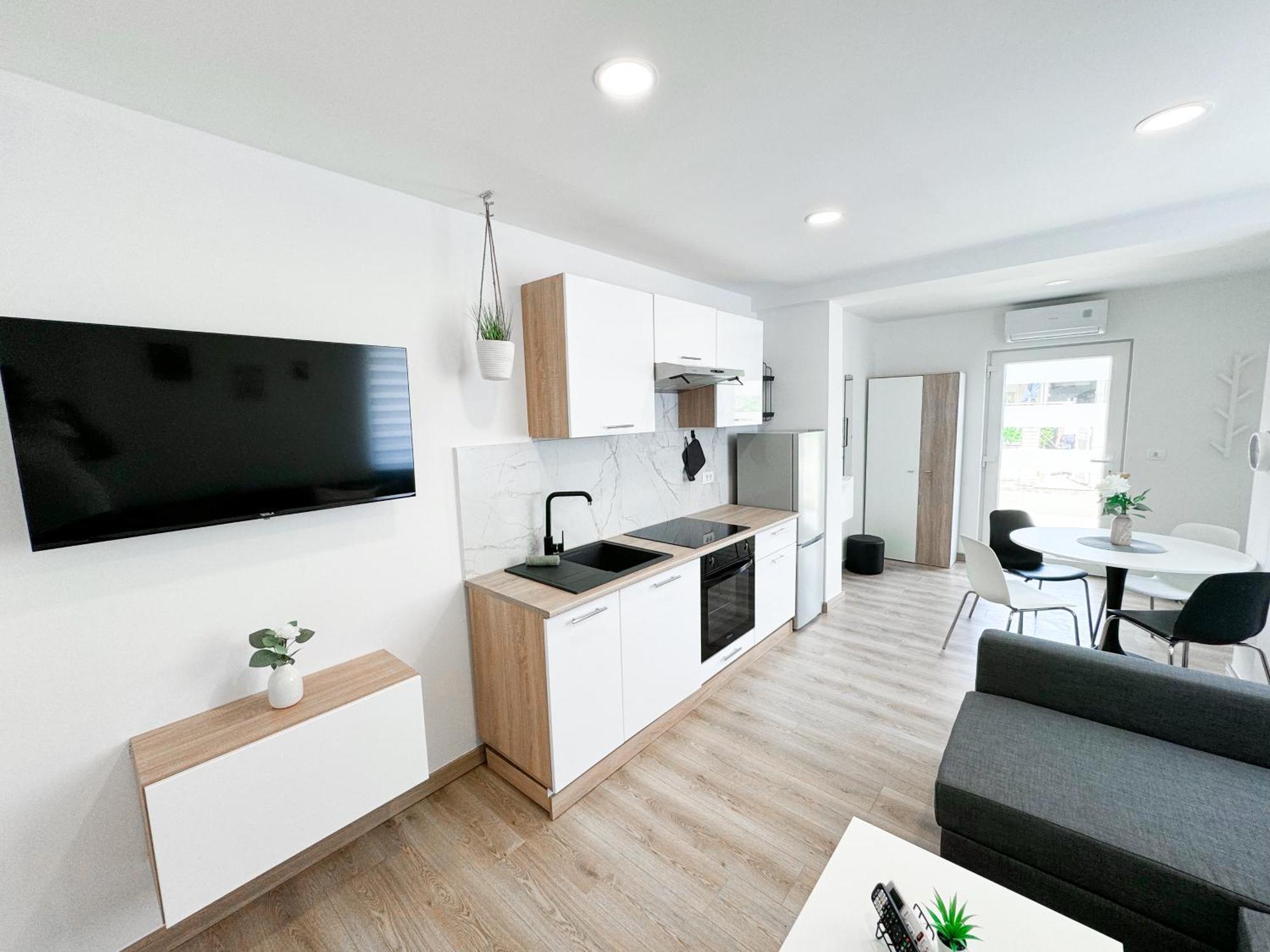 The Pinot'S Apartments Koper Extérieur photo
