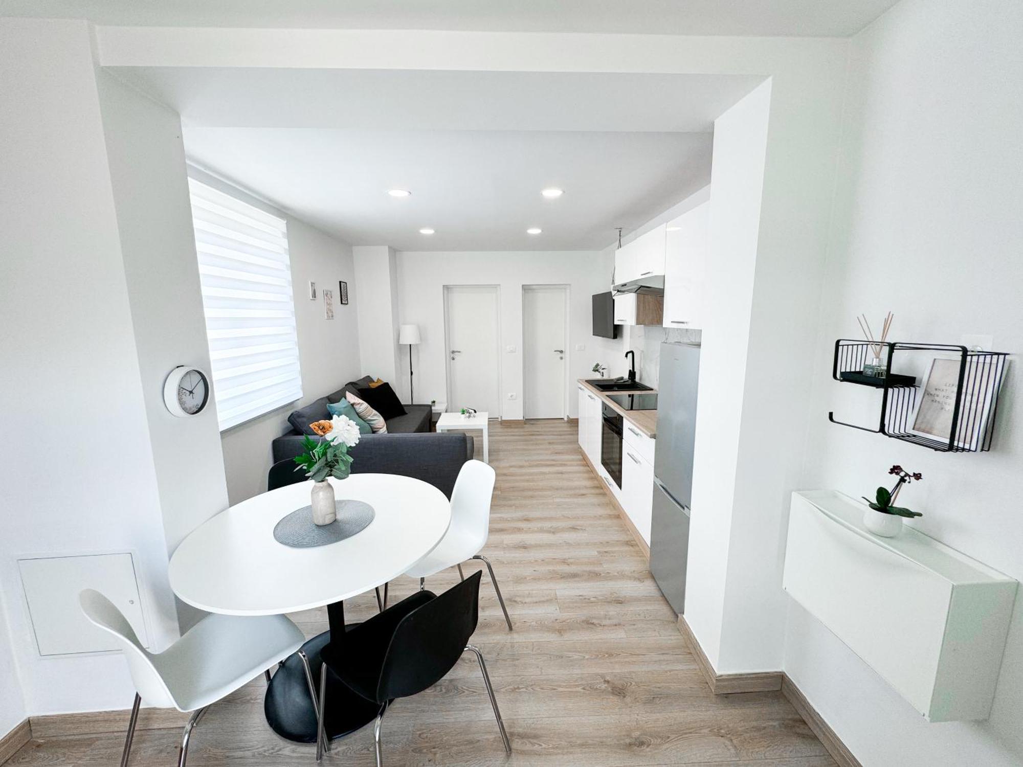 The Pinot'S Apartments Koper Extérieur photo