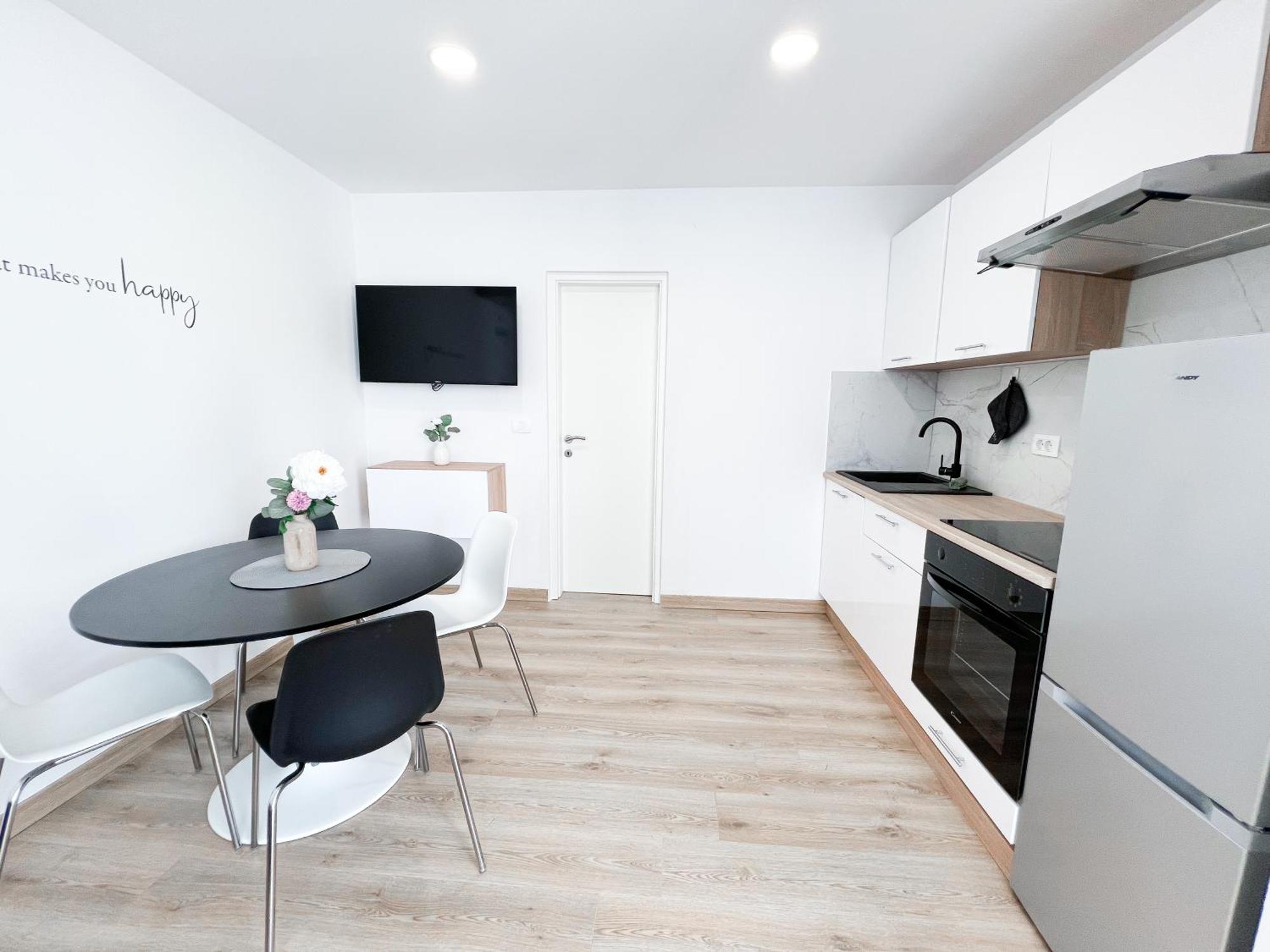 The Pinot'S Apartments Koper Extérieur photo